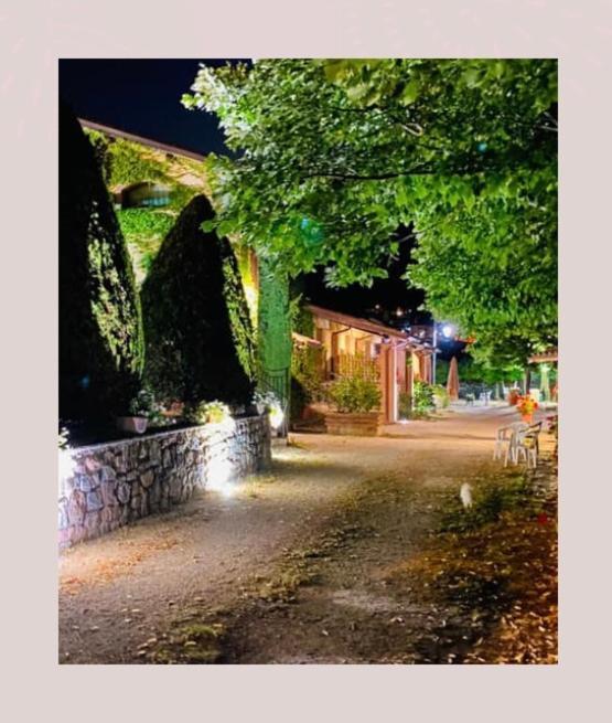 Villa Residenza Le Querce Trilocale Fossato di Vico Exterior foto