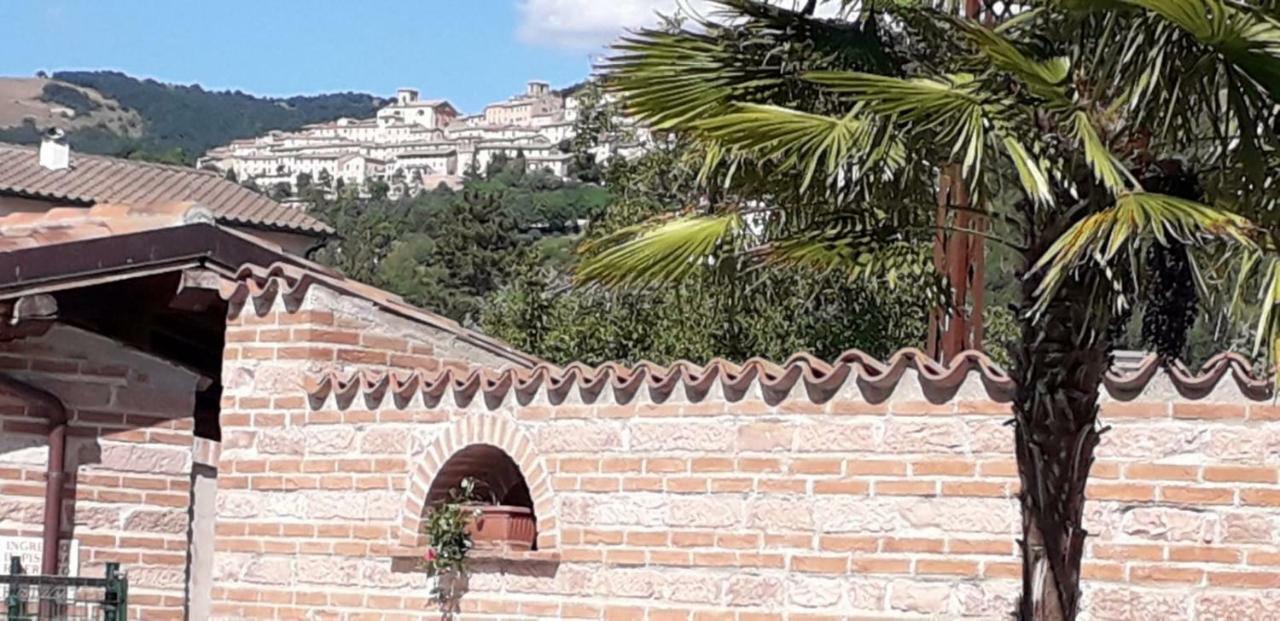 Villa Residenza Le Querce Trilocale Fossato di Vico Exterior foto